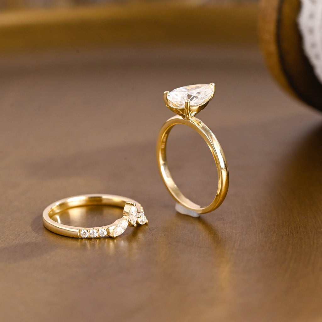 The Fiora Bridal Set - Pear Diamond Ring with Marquise Leaf Wedding Band