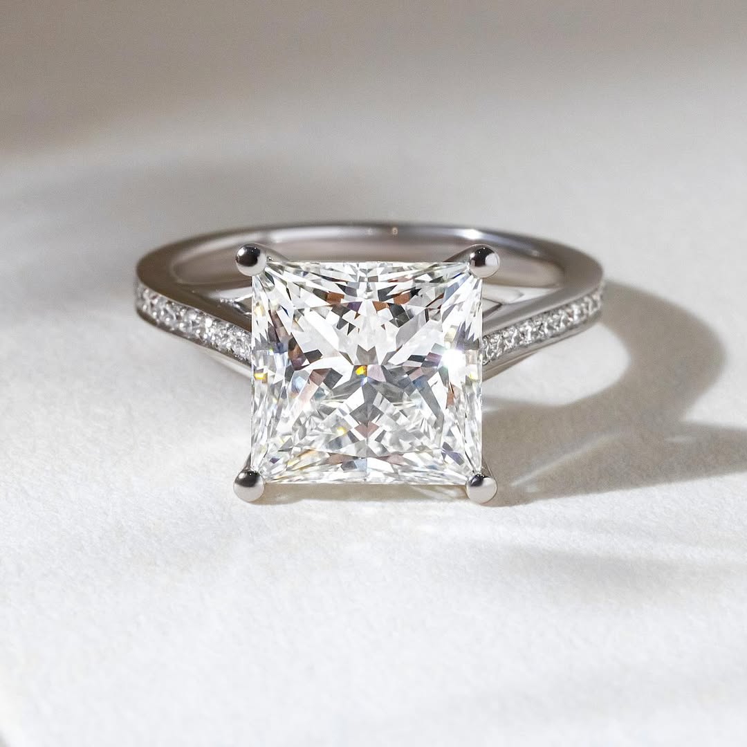 The Lily Ring - Princess Cut Split Shank Diamond Ring