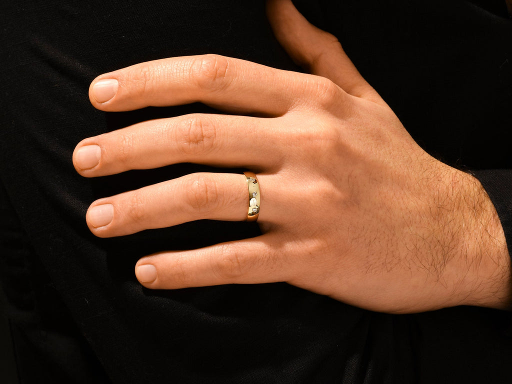 The Lucas Band - Three Stone Bezel Diamond Band