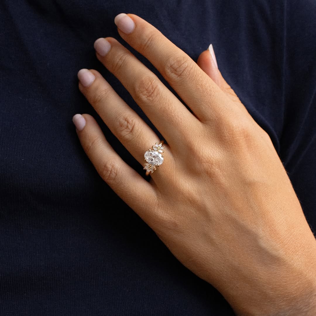 The Scarlett Ring - Oval Floral Cluster Diamond Ring