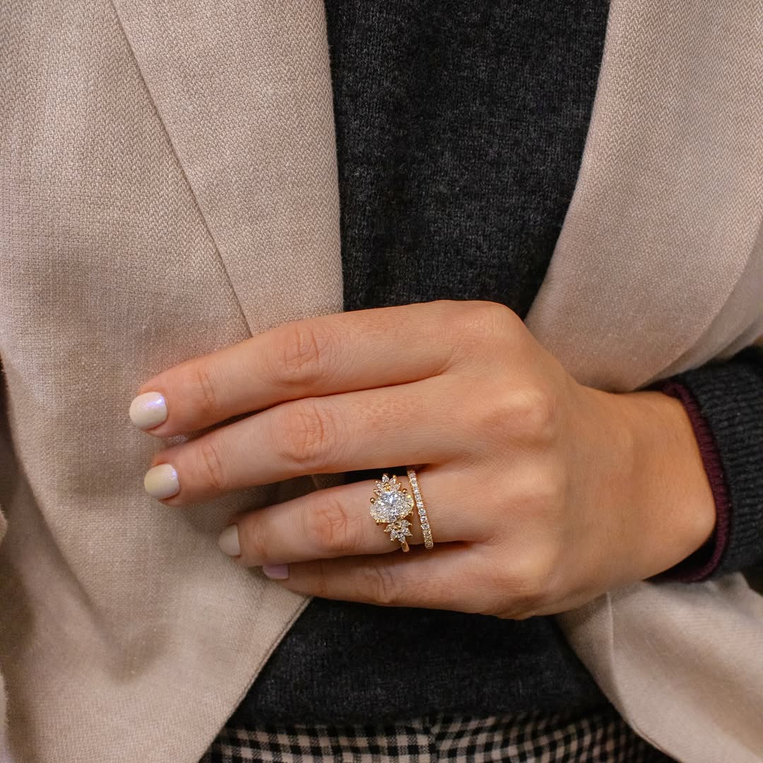 The Scarlett Ring - Oval Floral Cluster Diamond Ring