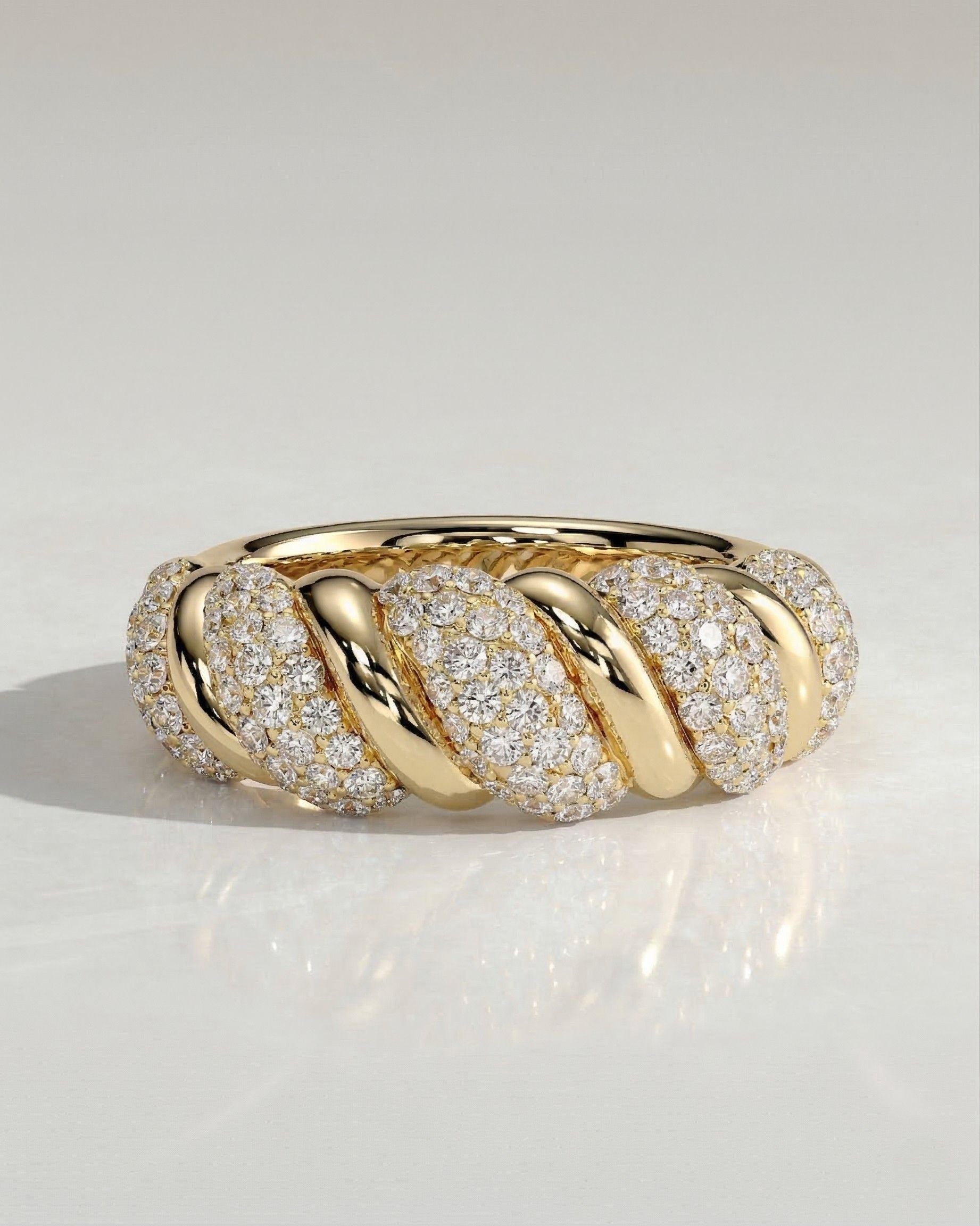 The Virello Ring - Twisted Pavé Diamond Band